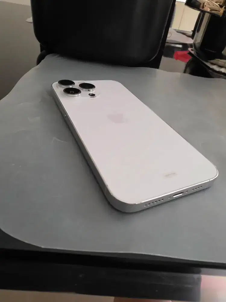 Iphone 14 promax  like new 99,99% full set ex resmi tgn ke 1 dr baru