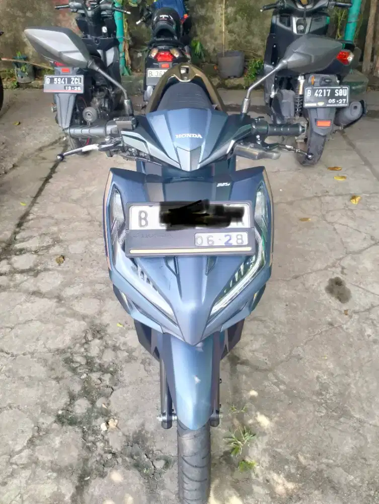 Vario New LED 125 CBS ISS SP (smartkey) 2023 t