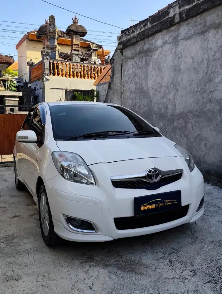 Toyota Yaris 1.5 E Manual 2011