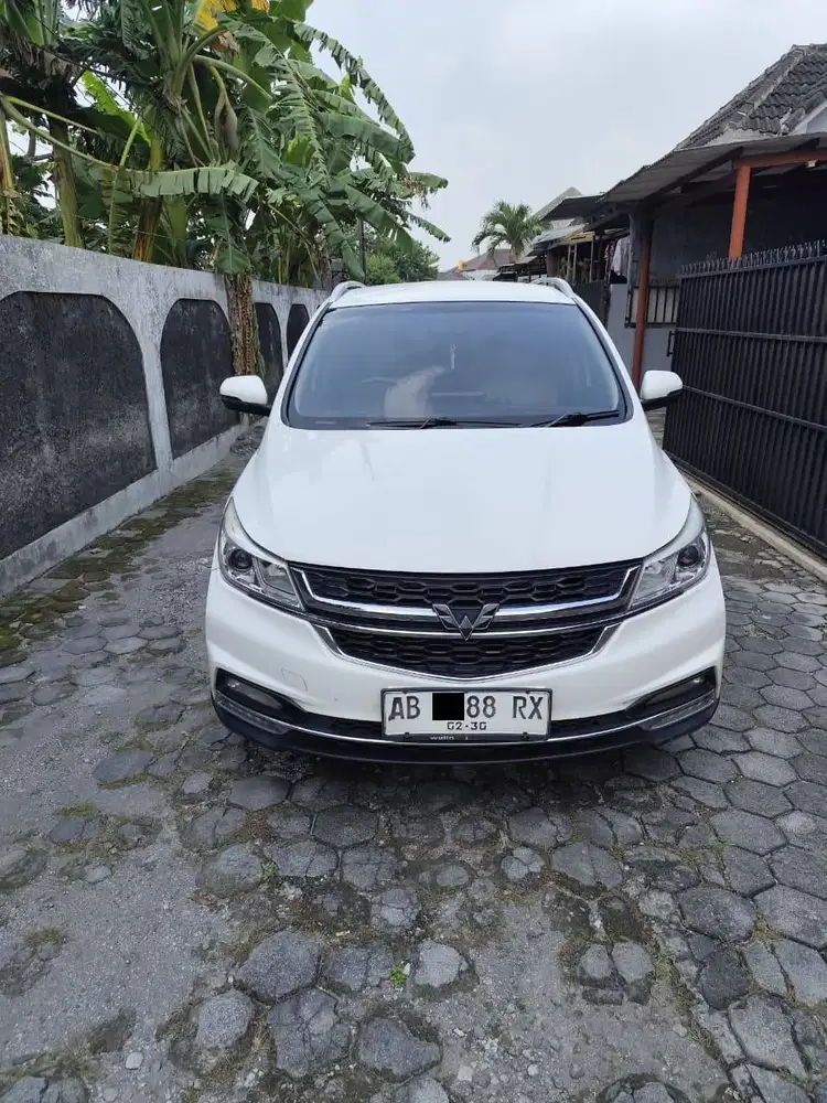 Wuling Cortez 1.5 CT Lux CVT Bensin 2019 Putih