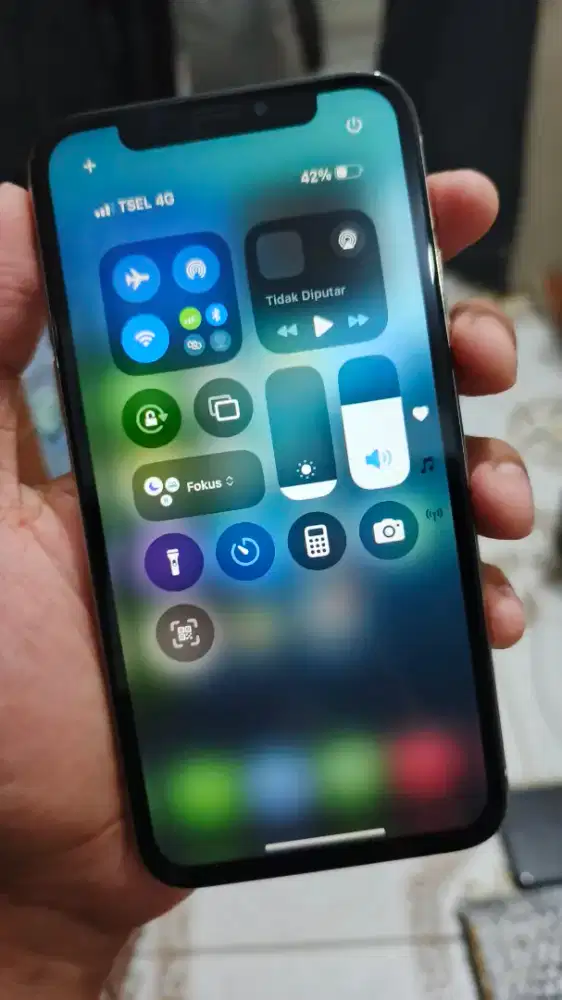 Iphone Xs 64Gb sinyal permanen imei lama bisa semua kartu lcd original