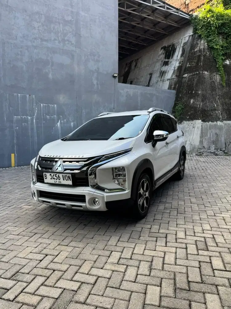 Xpander Cross Premium Package Istimewa