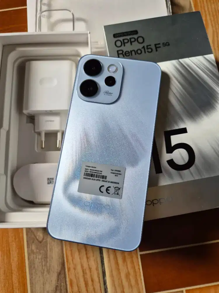 Reno 15F 5G 8/256 like new
