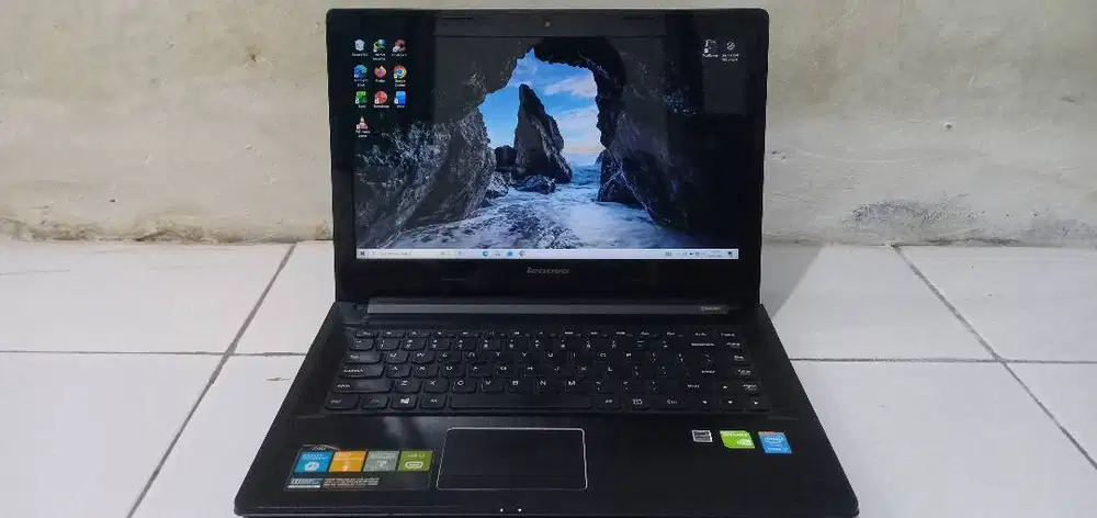 Laptop Lenovo Z40 Slim, Core i7 Gen 4 Dual VGA NVIDIA 4GB, NO MINUS