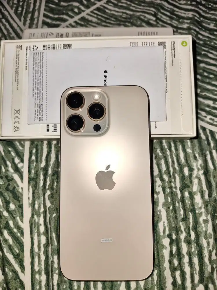 Iphone 16 pro max 256GB Desert titanium Mulus BH 90%