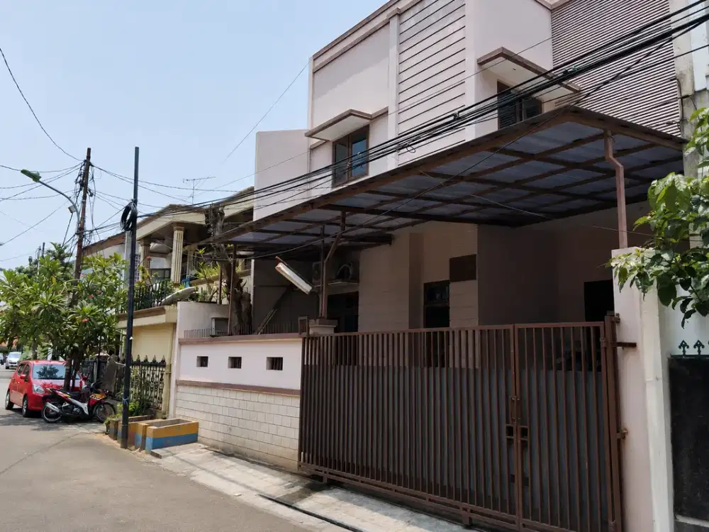 Rumah bisa buat kost kosan luas 141m Grogol Jakarta Barat