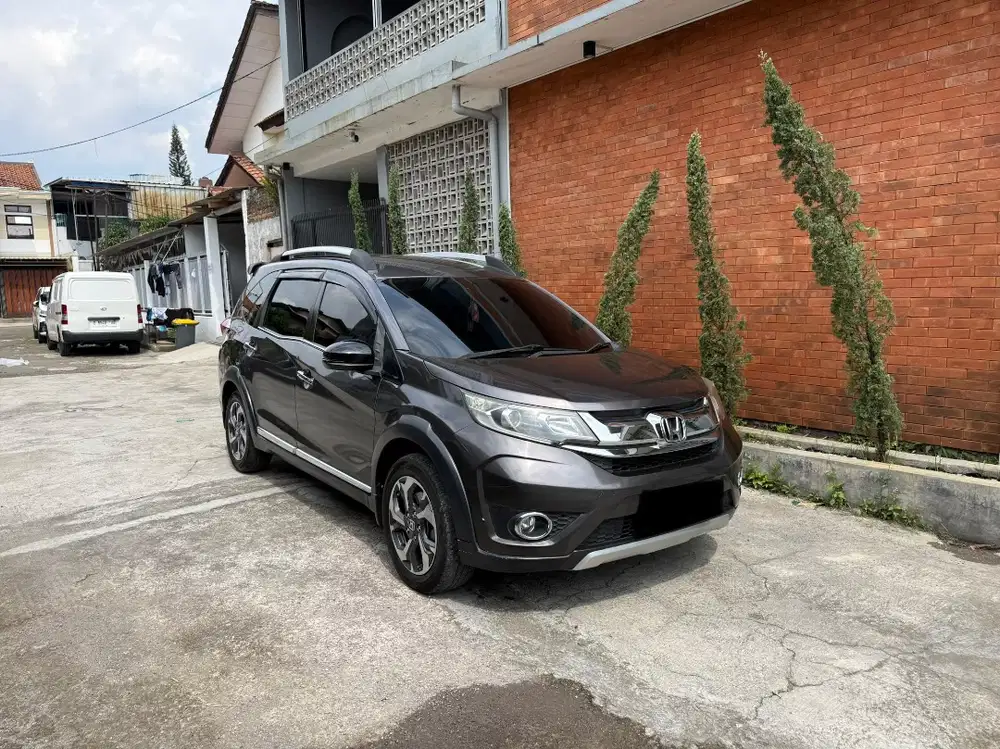 Honda BRV 1.5 E matic 2017 Grey
