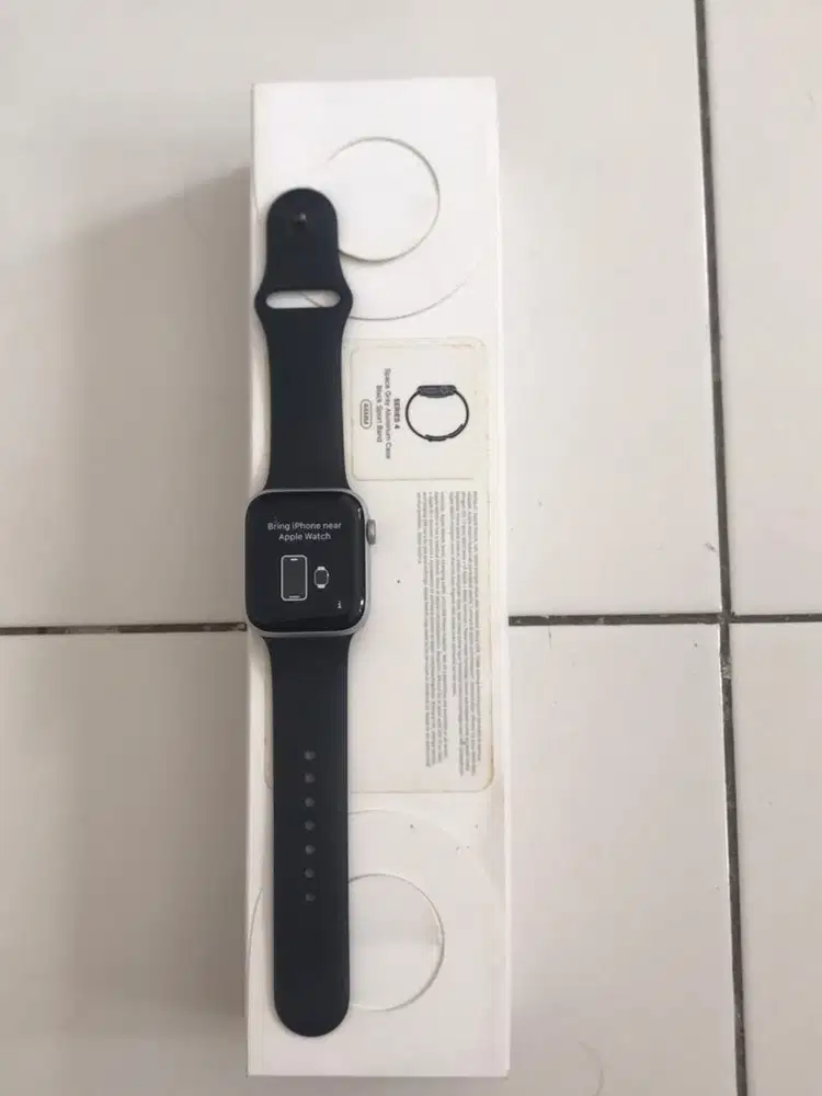 DIJUAL IPHONE WACTH 4