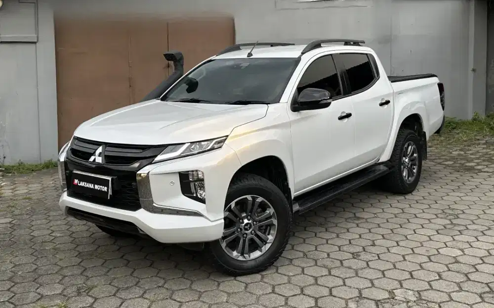 Mitsubishi triton ultimate automatic  2023