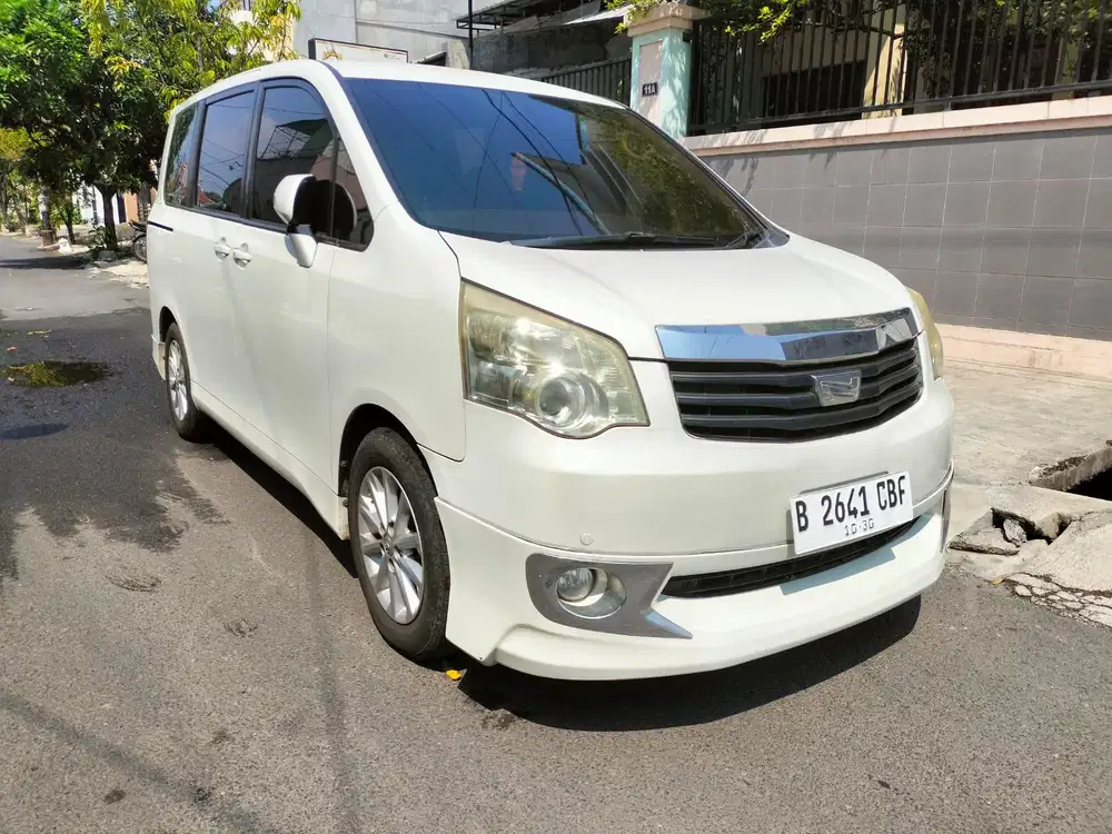 TERMURAH! TOYOTA NAV1 V LIMITED AT 2013 , ORISINIL, LOW KM, ISTW