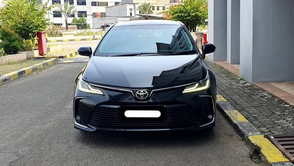 Km45rb toyota corolla altis v matic 2021 hitam pajak panjang