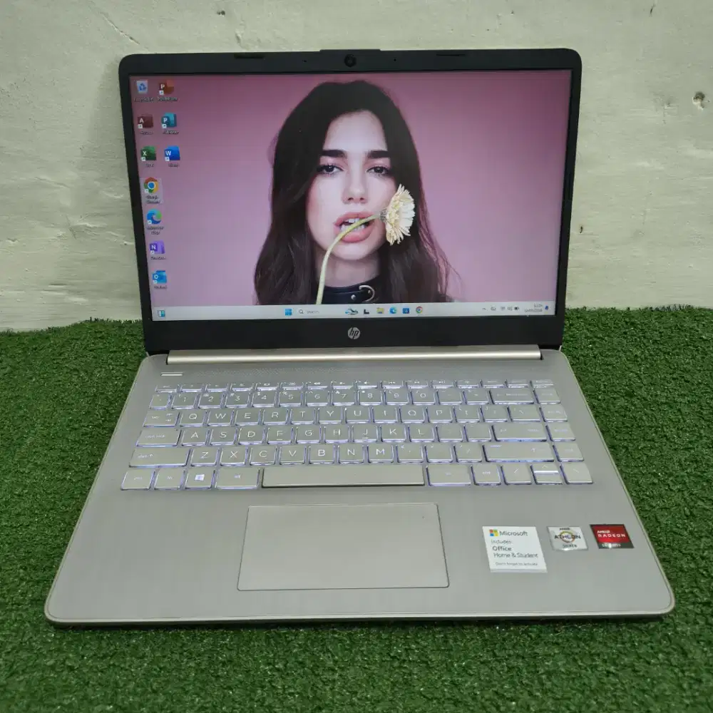 Jual Bu Laptop Hp 14s Athlon Silver 4/512 Key Backlit