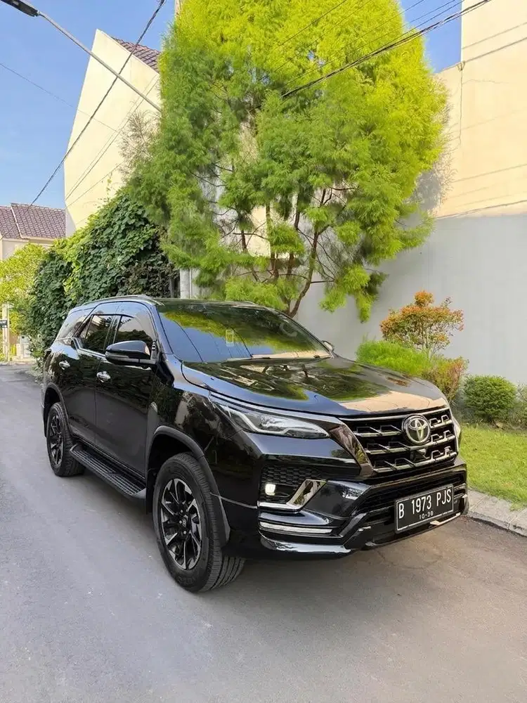 2021 TOYOTA FORTUNER GR SPORT 2.4 DIESEL A/T
