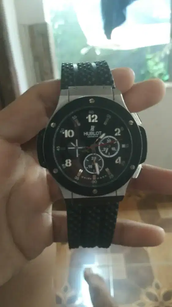 Jam tangan HUBLOT