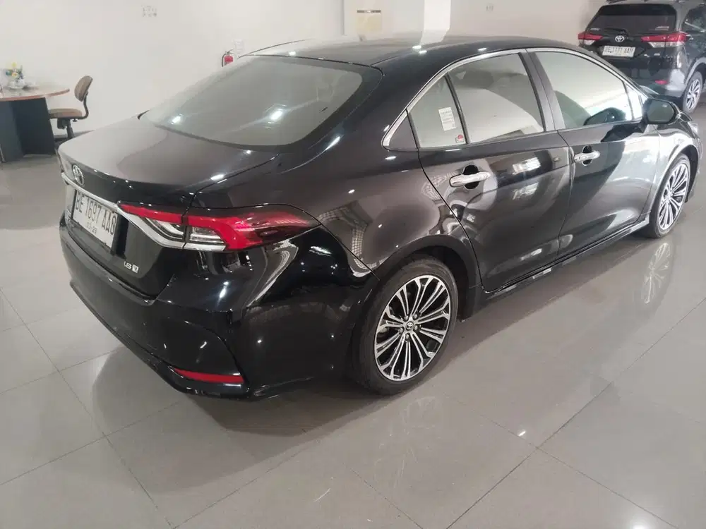 Toyota Corolla Altis 2023 Bensin