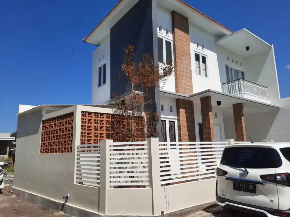 Jual Rumah Lantai 2 Di  Jalan Danau Tempe  Sanur Bali. Dekat Ke Pantai Sanur, Renon, Sidakarya, Panjer, Sesetan,