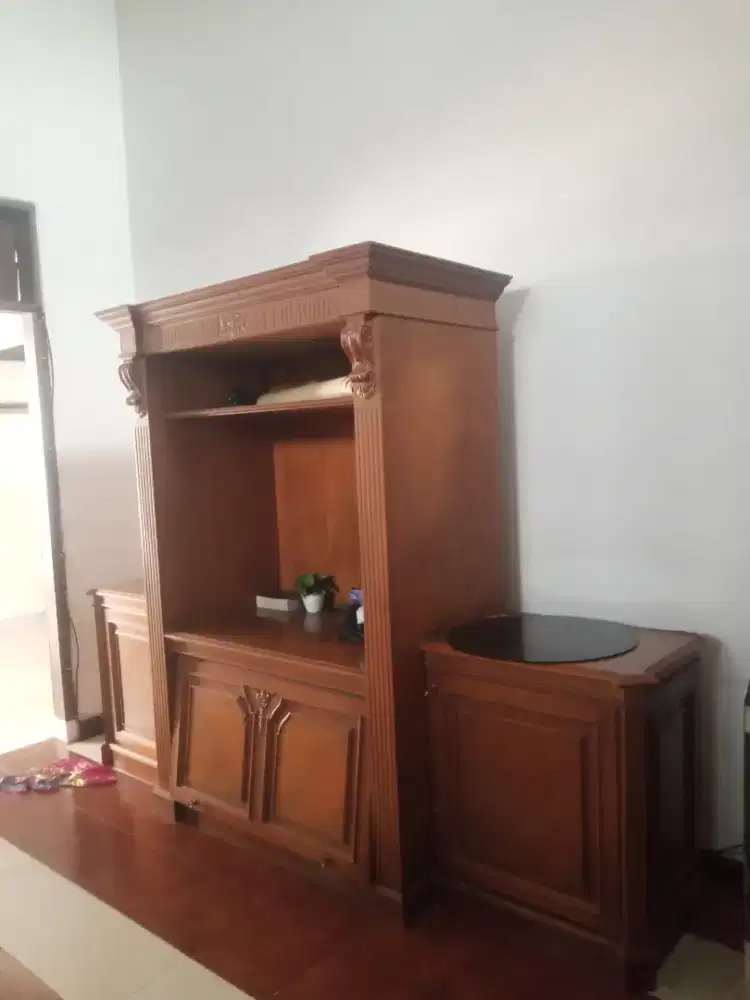 Furniture lemari Kayu jati