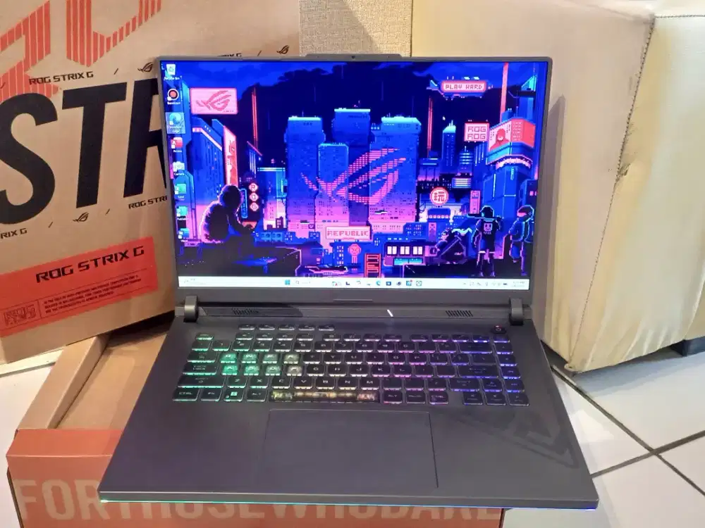 Jual laptop Asus Rog Strix,i7 Gen 13, Nvidia Rtx 4050, RAM 16/512 GB