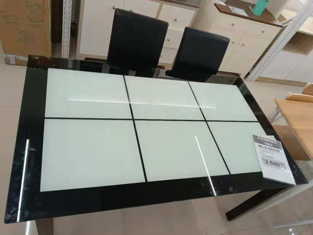 Meja Makan SET OF SHELDON DT WITH 4 CHAIRS EACH SET