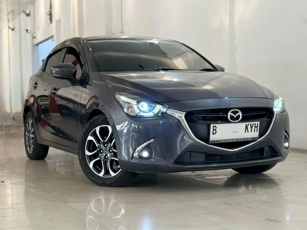 Mazda 2 R Skyactiv AT 2017 KM Low Antik