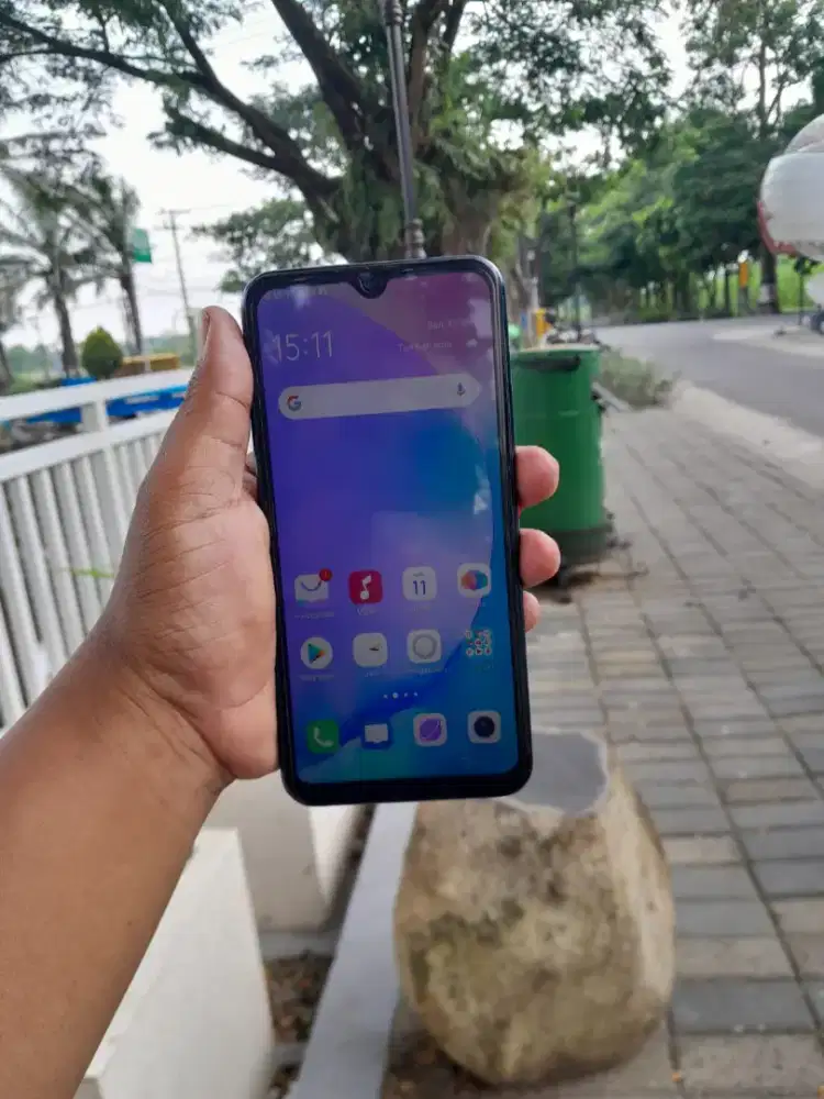 Vivo y17 4/128
4g