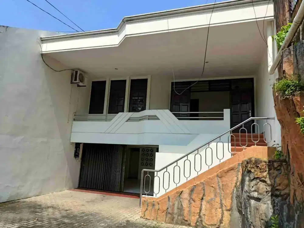 Sewa Rumah Di Jalan Agung Gajahmungkur Semarang
