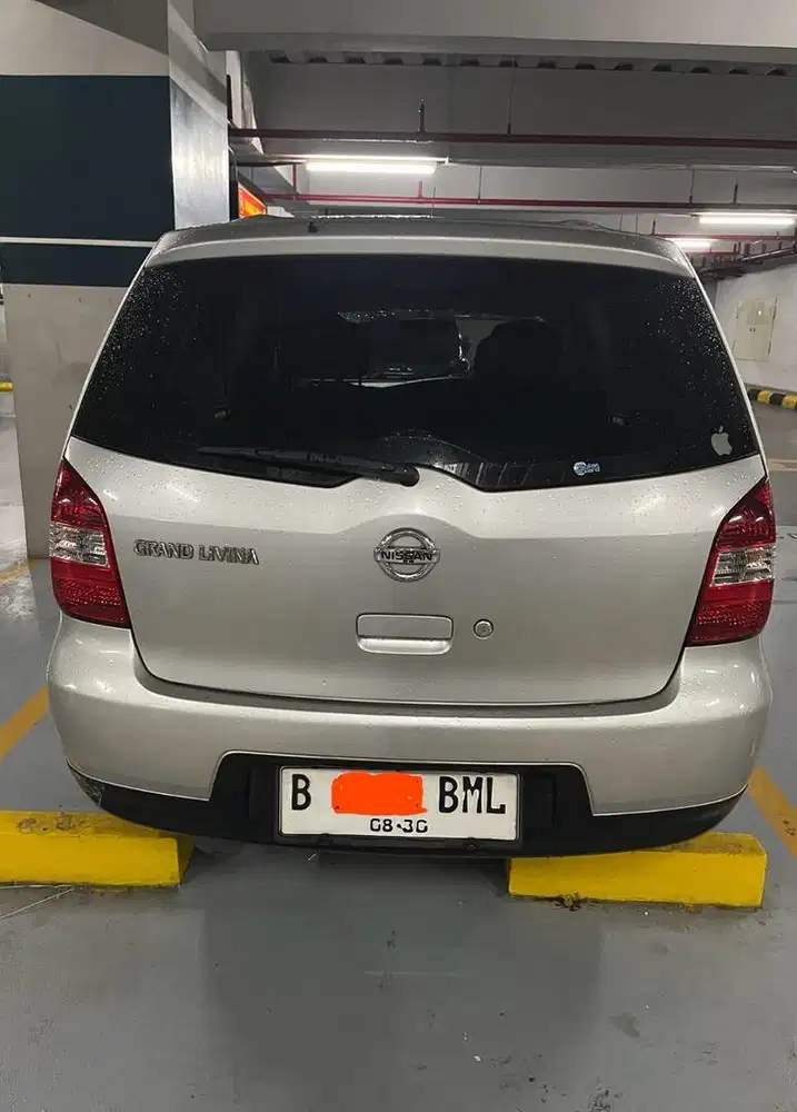 Nissan Grand Livina SV Matic  2011