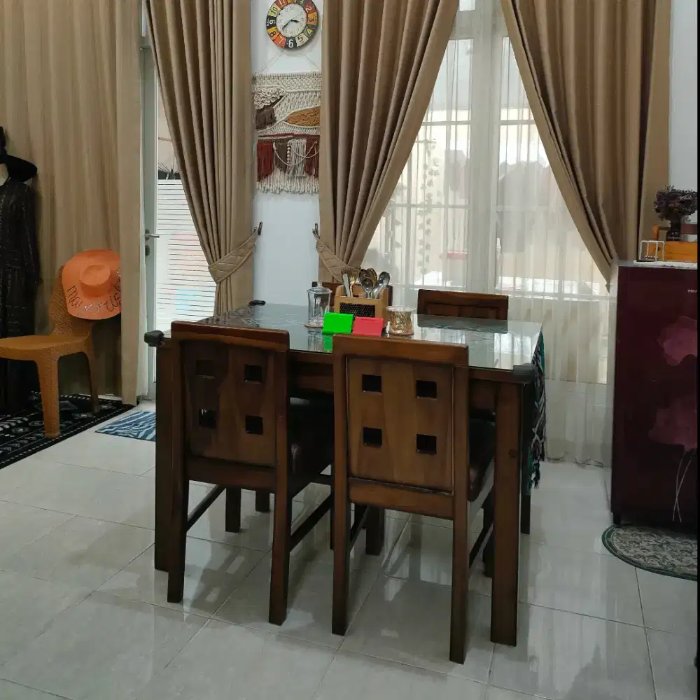 Meja Makan 4 Kursi Full Kayu Asli Meja Plus Kaca