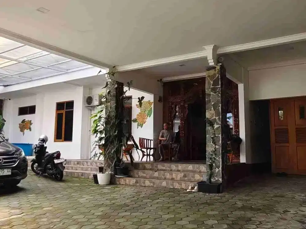 Rumah murah LT 334 m2 siap huni strategis semi funished di Sukamulya Indah kota Bandung