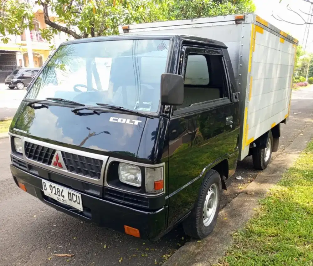 Mitsubishi l300 box 2019