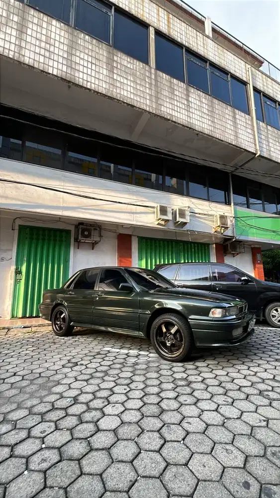 Mitsubishi Eterna 1992 Bensin