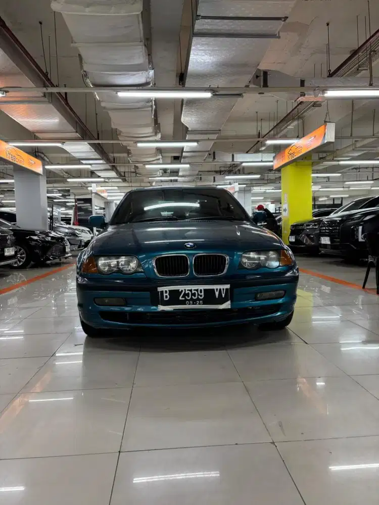 BMW 323i E46 Th 2000 Siap Pakai