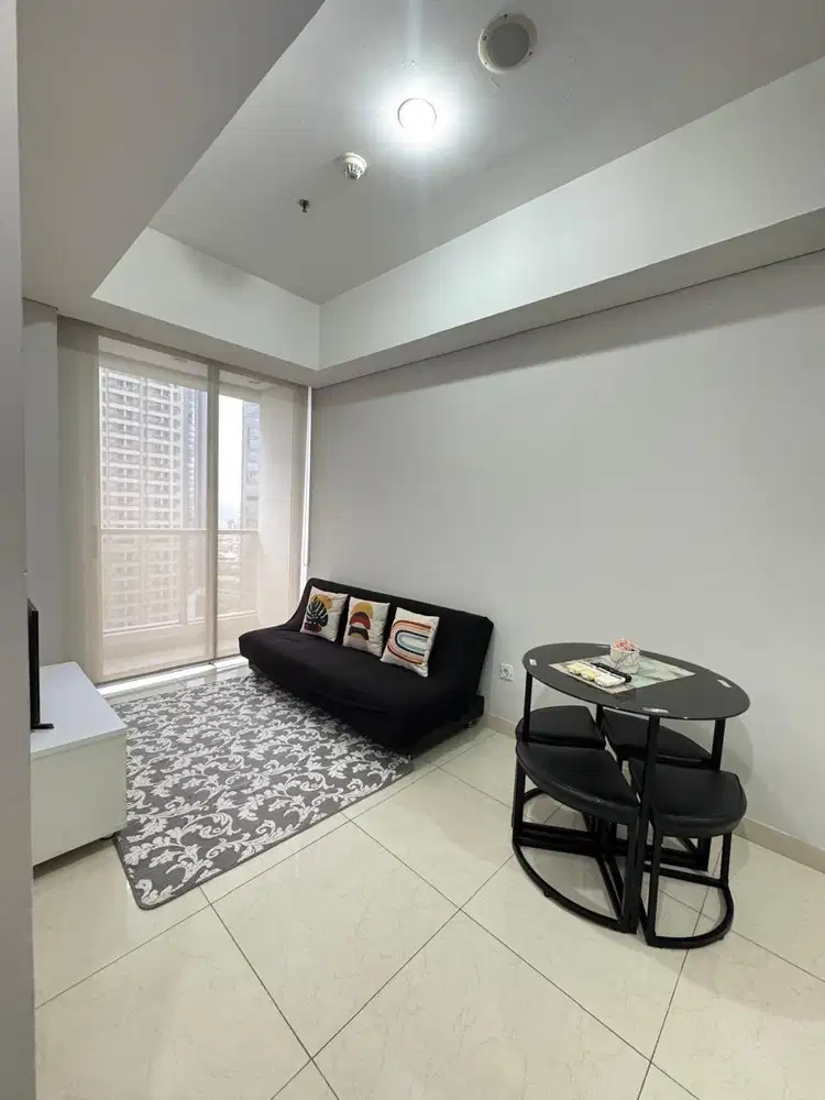 disewakan 2 bedroom furnish taman anggrek residence