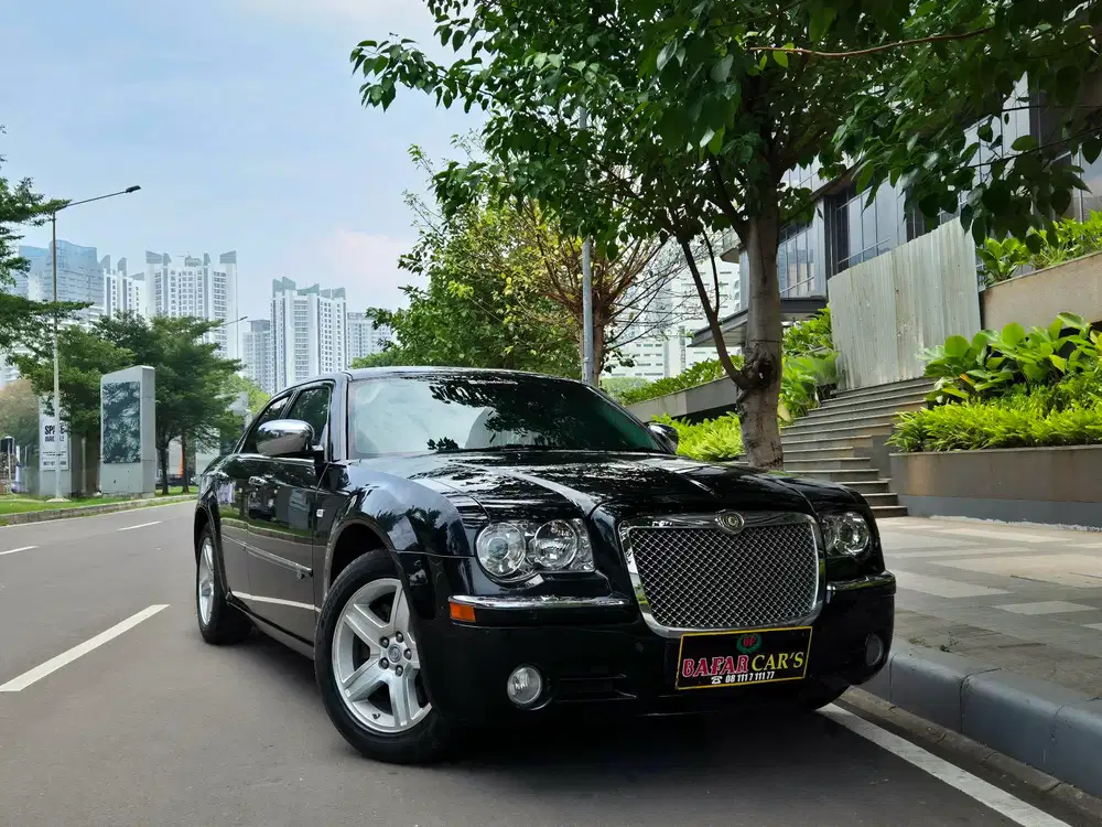 Chrysler 300c 2011 Low odo 18rb