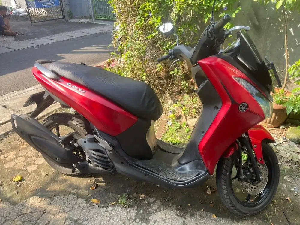 Yamaha Lexi 125 Red 2019 Murah