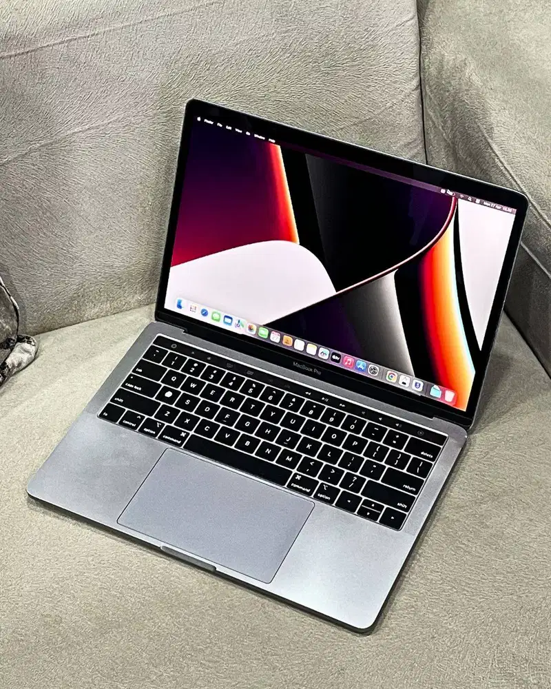 MACBOOK PRO 2019 TOUCHBAR 8GB/128GB MURAH