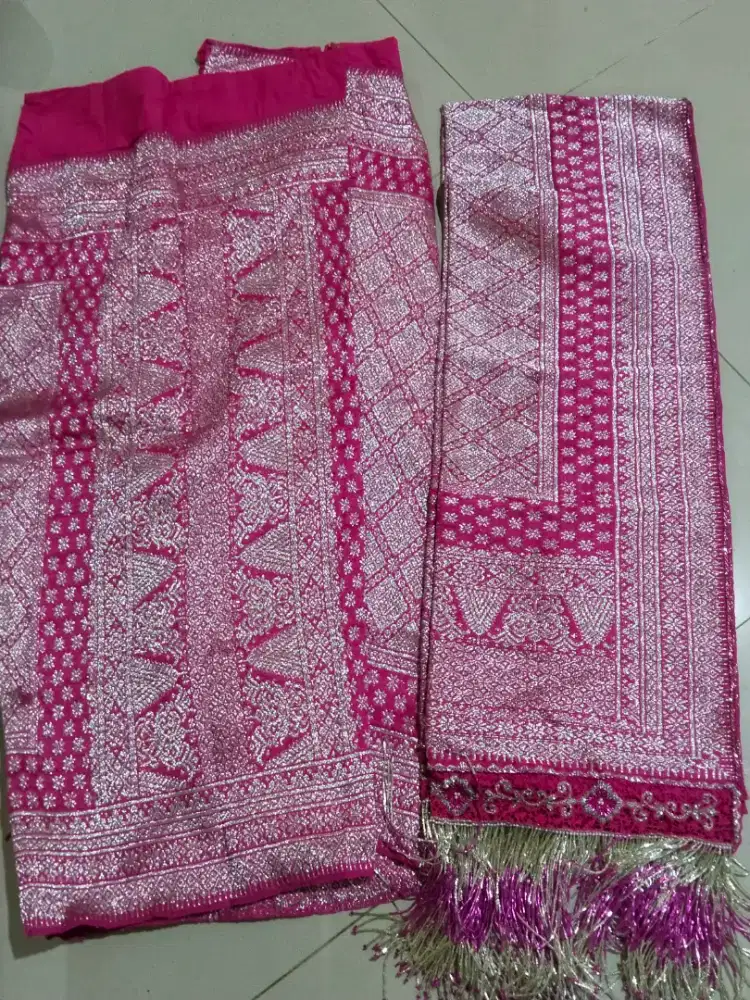 Songket palembang (untuk pemberkatan pernikahan)