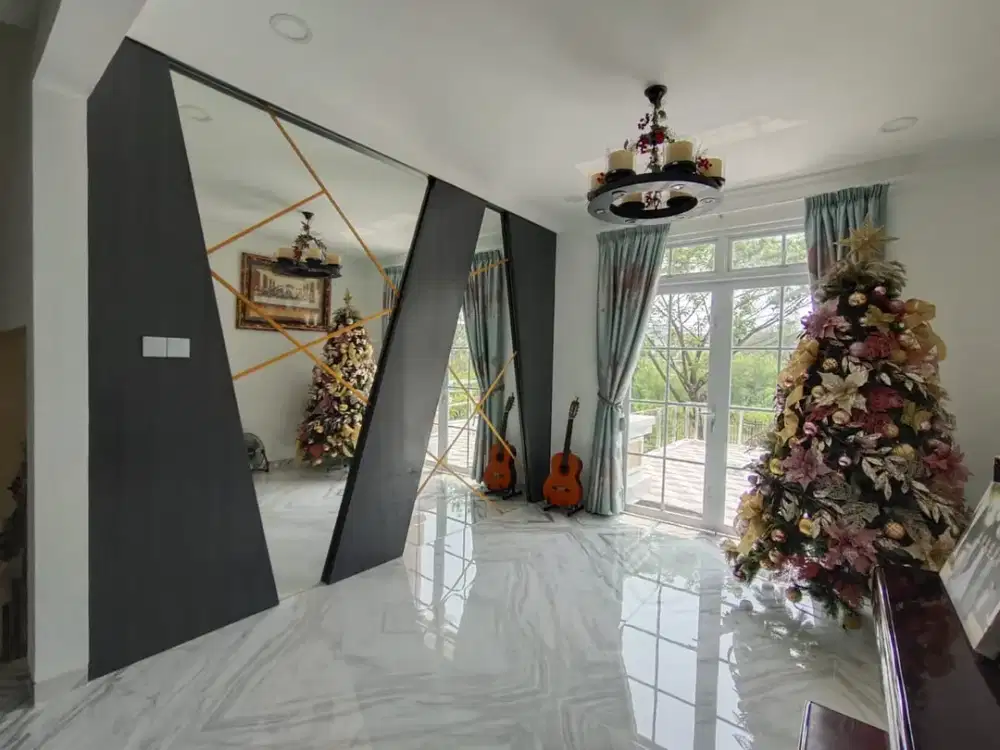 sewa rumah florence PIK uk 8x20m fullfurnished