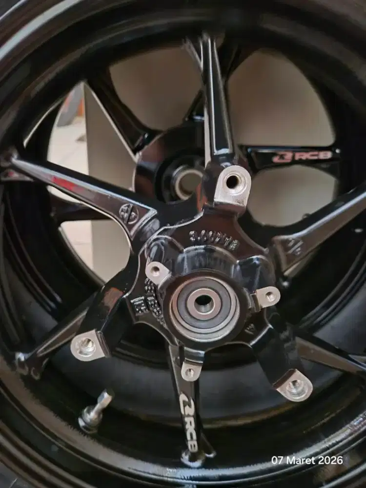 Jual velg RCB plus ban Pirelli
