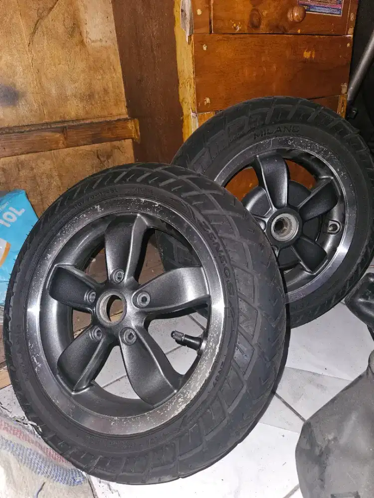 Velg pelek Vespa Primavera anniv, Garnis body samping Fazzio