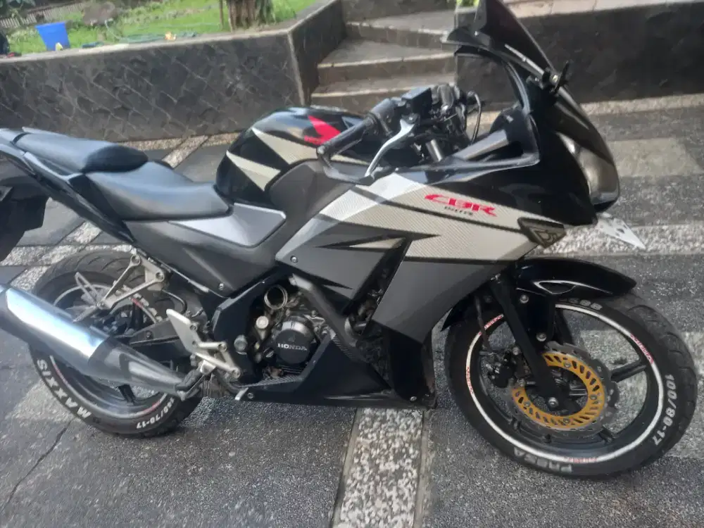 CBR 150cc  ban maxis semua