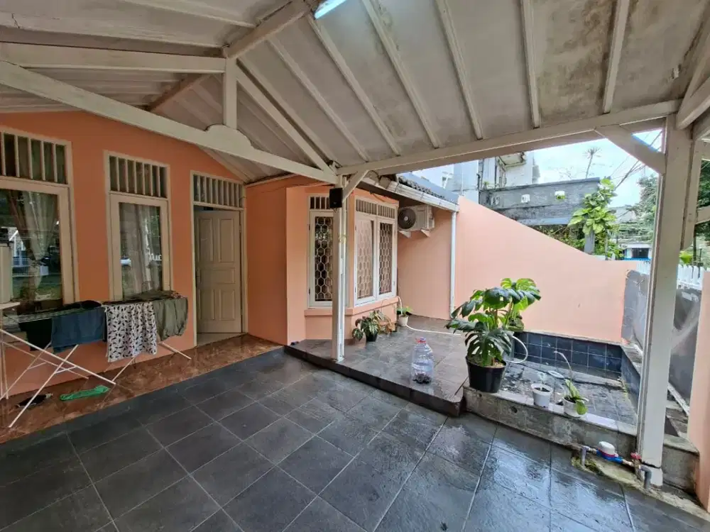 Miliki Rumah Hunian di Sektor 4, Dengan Lokasi Sangat Strategis Untuk di Huni, Dekat Bintaro Plaza, RS Mitra Keluarga dan Univ.STAN.