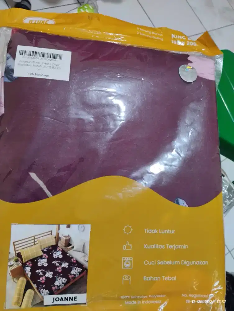Dijual sprei Kintakun tipe joanne deluxe micyogiber merah 180x200cm