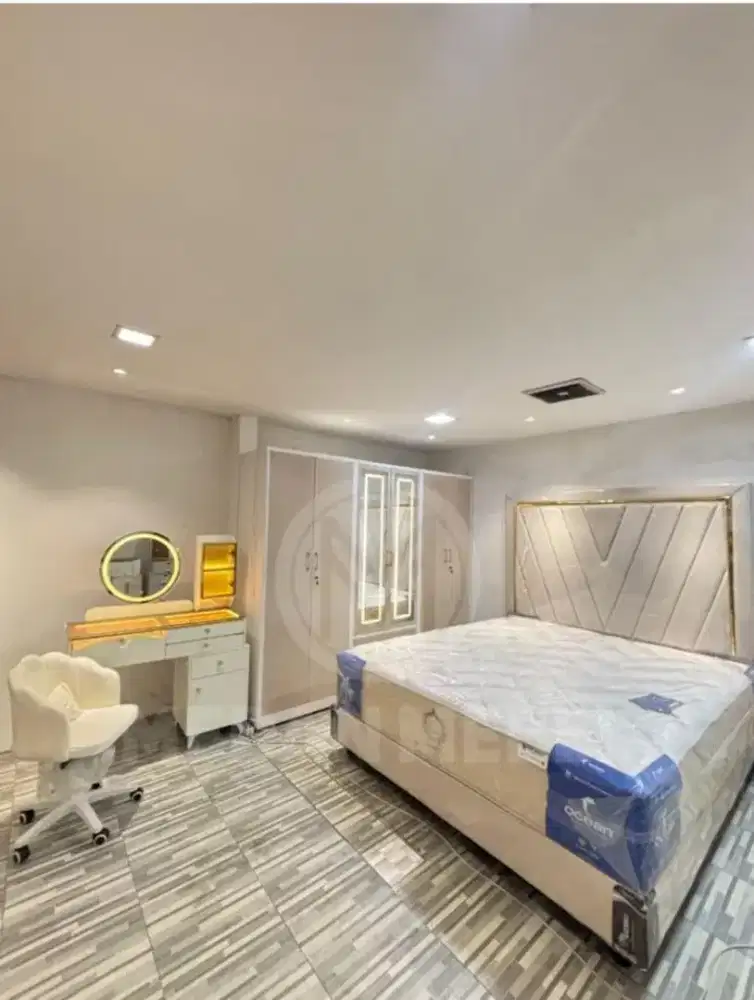 Set Kamar Tidur Mewah Minimalis Fullset