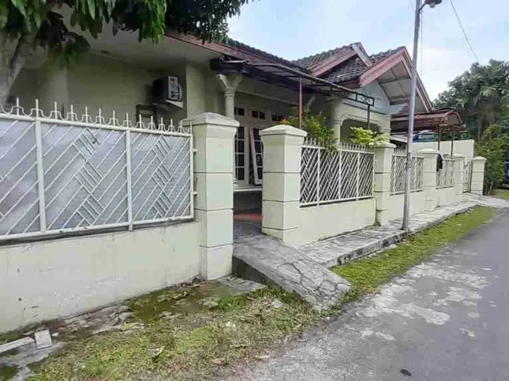 JUAL CEPAT RUMAH EKA WARNI MEDAN JOHOR I5 X 2O