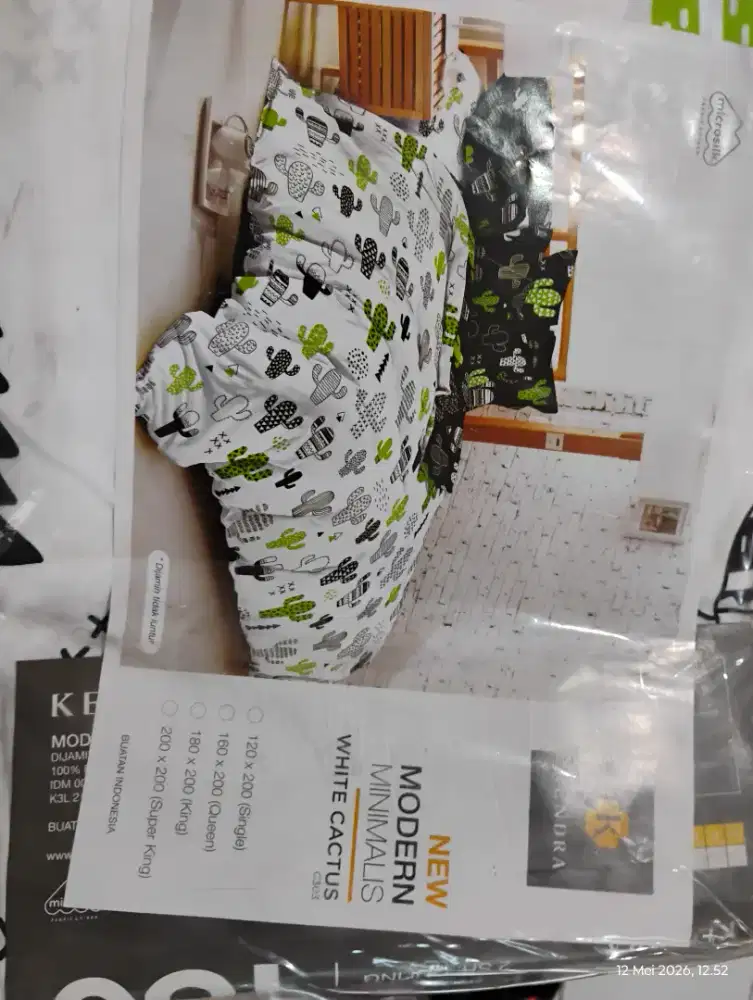 Dijual sprei merk Kendra C303. Microsilk. White cactus. 180x200cm