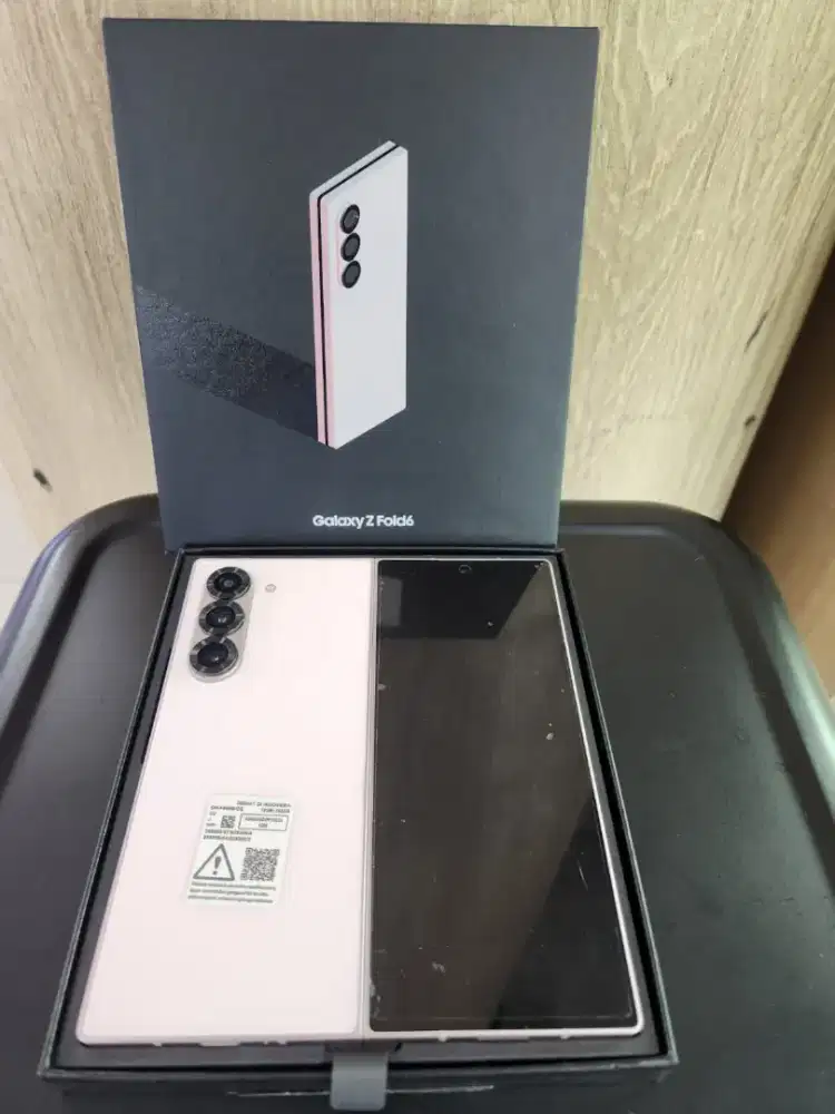 Samsung Z Fold 6 12/256GB Resmi SEIN