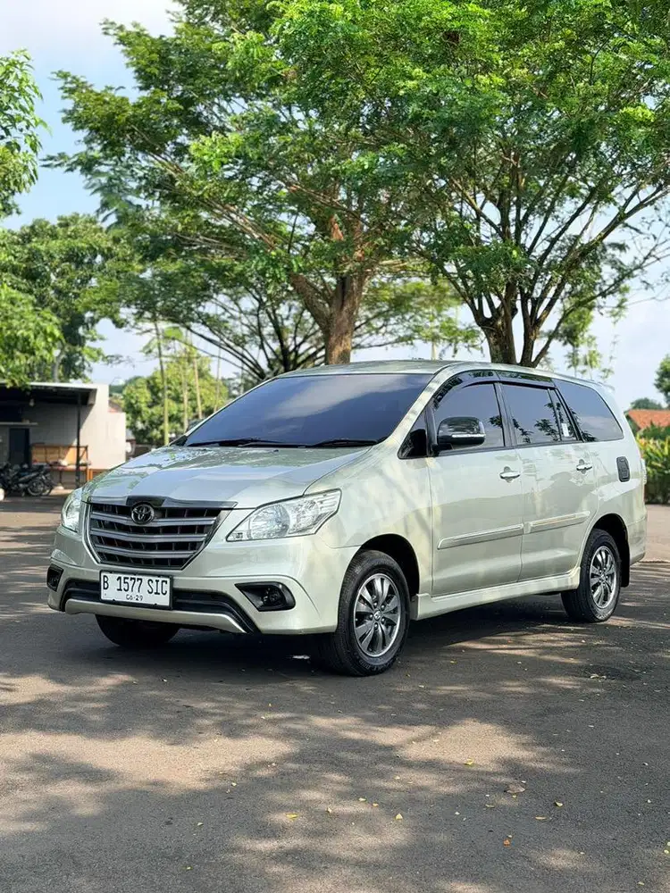 Kijang Innova G Diesel Matic 2014