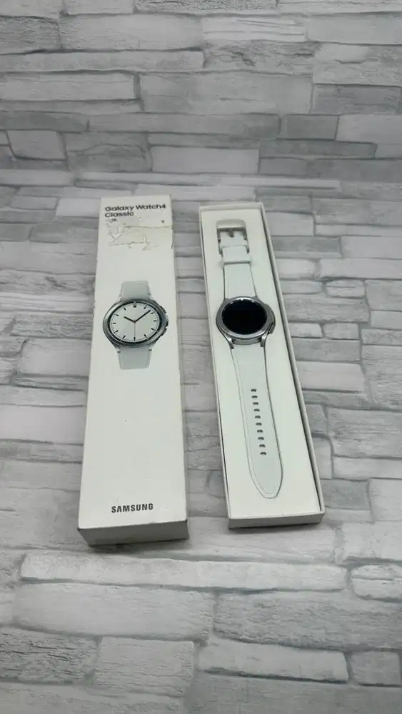 Samsung Galaxy Watch 4 Classic 4.2MM