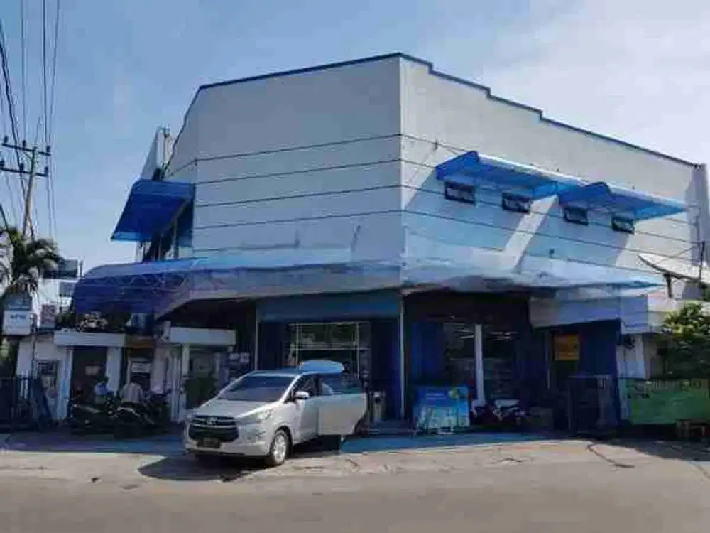 DISEWAKAN MURAH TEMPAT USAHA EX SWALAYAN NOL JALAN, PERAK  SBY